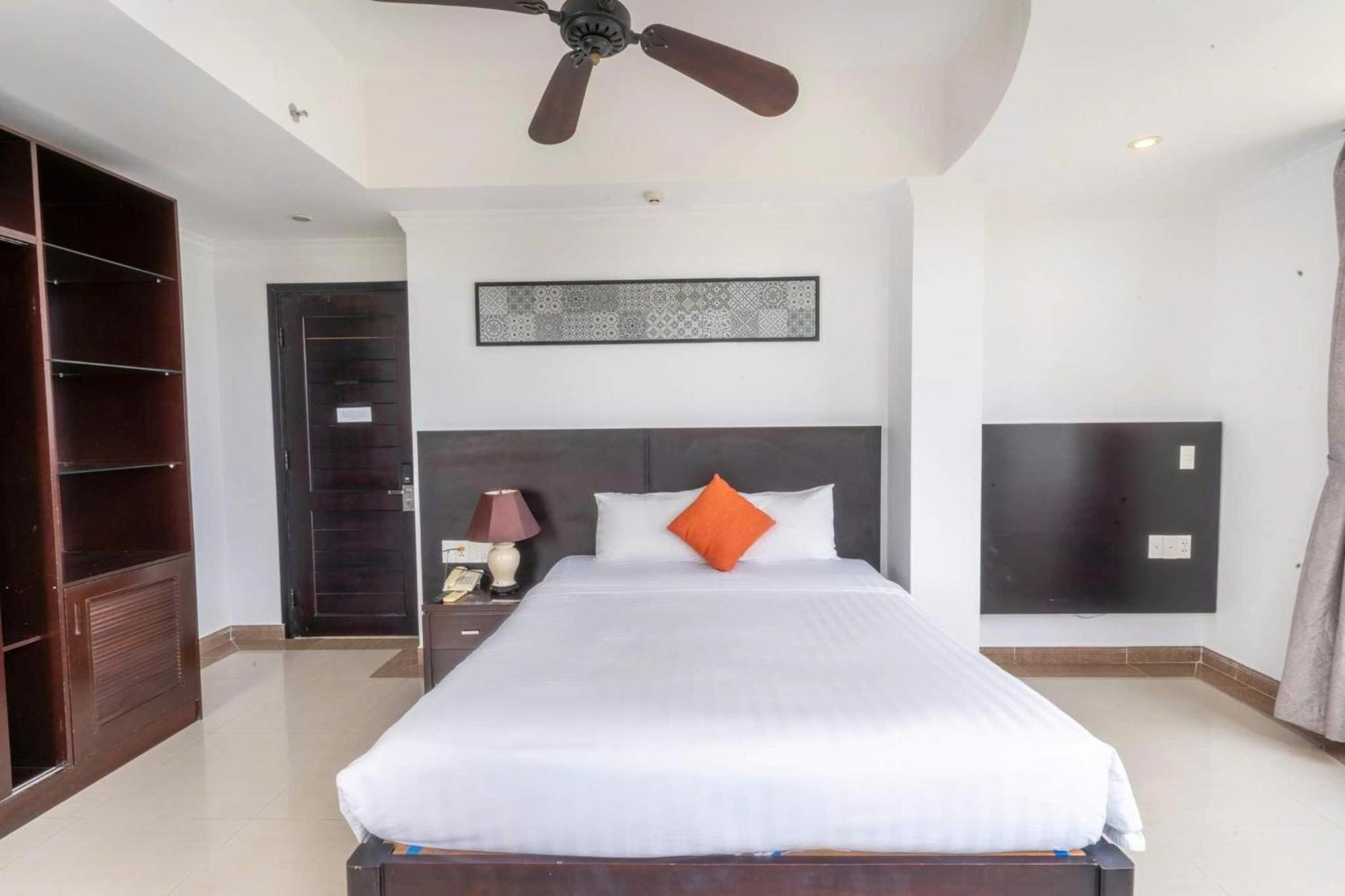 Queen Palace Sea View Hotel Da Nang Exterior foto